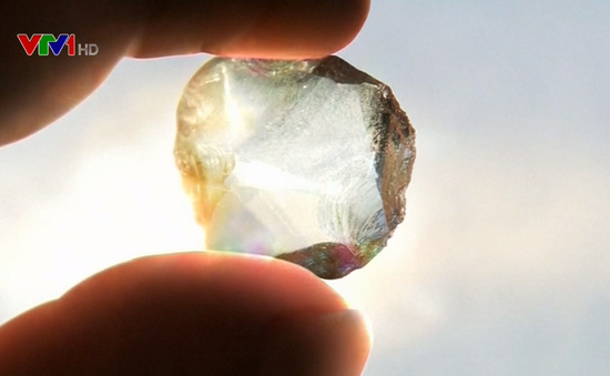 Quên vàng đi, kim cương mới thực sự là nơi trú ẩn an toàn?