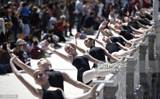 1.400 vũ công tham gia lễ hội ballet tại Tây Ban Nha