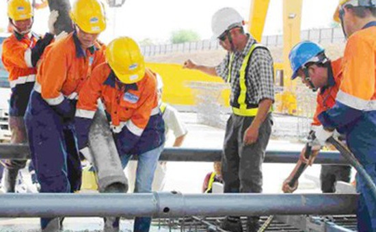 Sẵn sàng phương án đưa lao động Việt từ Qatar về nước