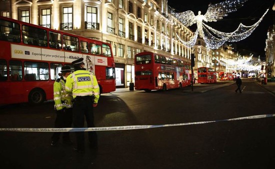 Điều tra vụ nổ súng tại London ngày 24/11