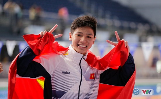 Kình ngư 15 tuổi Nguyễn Hữu Kim Sơn bất ngờ giành Vàng, phá kỷ lục SEA Games