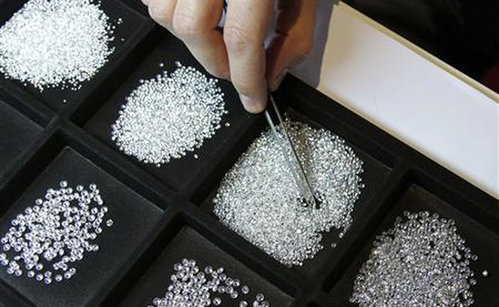 Ấn Độ ra mắt hợp đồng mua bán kim cương tương lai