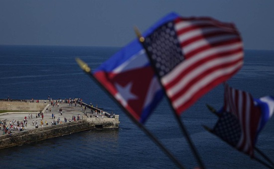 Mỹ chấm dứt chính sách “chân ướt, chân ráo” với Cuba