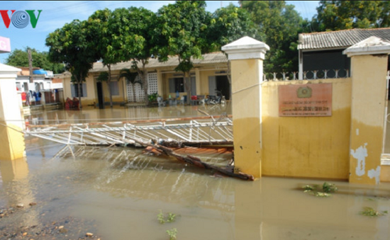 Khắc phục thiệt hại do mưa lũ ở Bình Thuận