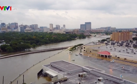 Nguyên nhân ngập lụt nghiêm trọng tại Houston, Mỹ