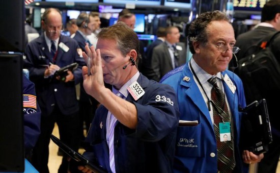 Nhà đầu tư Mỹ giao dịch cầm chừng sau một tuần sóng gió