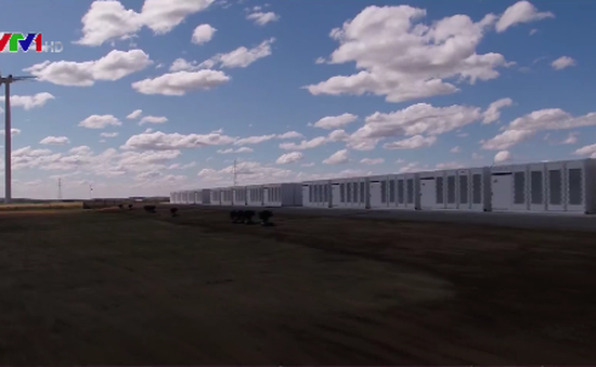 Tỷ phú Elon Musk xây dựng thành công nhà máy dự trữ điện lớn nhất thế giới