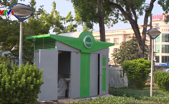 Dự án 500 nhà vệ sinh công cộng của Hà Nội liên tục chậm tiến độ