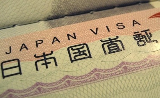 Nhật Bản nới lỏng thị thực cho người Trung Quốc