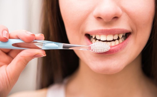Sai lầm nào khiến bạn mắc bệnh răng miệng?