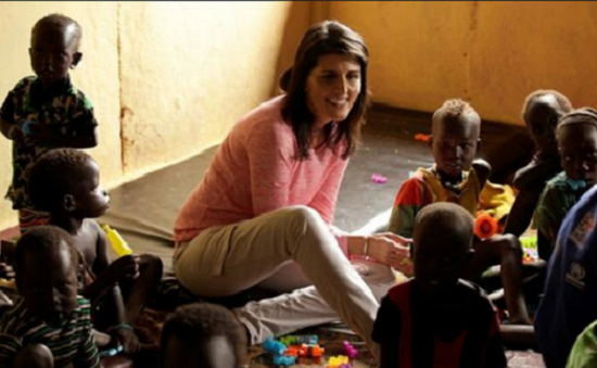 Đại sứ Mỹ được sơ tán khẩn cấp khi đến thăm trại tị nạn ở Nam Sudan