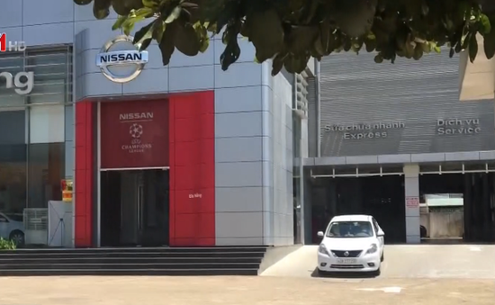 Nghi vấn đại lý Nissan Đà Nẵng đánh tráo xe gia đình bằng xe taxi khi bán