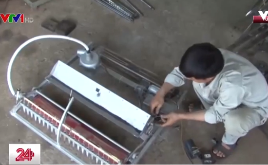 Nông dân Việt sáng chế robot gieo hạt, xuất khẩu đi nhiều quốc gia