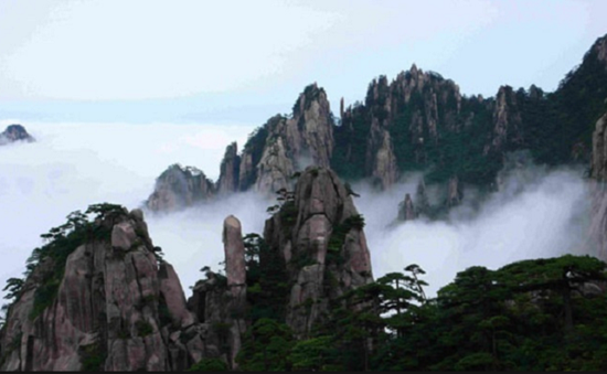 Trải nghiệm leo núi Hoàng Sơn tại Trung Quốc