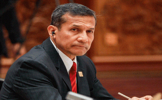 Cựu Tổng thống Peru đối mặt với yêu cầu tạm giam