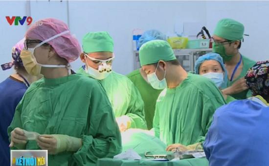 Phẫu thuật miễn phí cho trẻ em nghèo bị dị tật ở vùng ĐBSCL