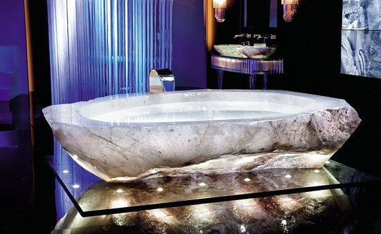 Bồn tắm triệu đô của giới nhà giàu ở Dubai