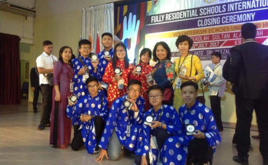 Học sinh Việt Nam giành 2 giải Bạc cuộc thi tìm kiếm thủ lĩnh trẻ