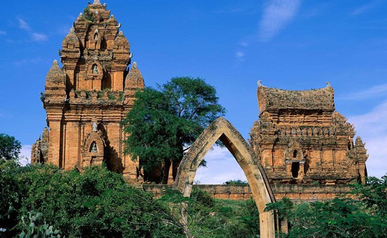 Độc đáo kiến trúc nghệ thuật tháp Chăm ở Ninh Thuận