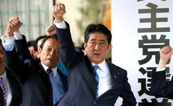 Tổng tuyển cử sớm tại Nhật: Ưu thế dẫn trước của Thủ tướng Abe tạm thu hẹp
