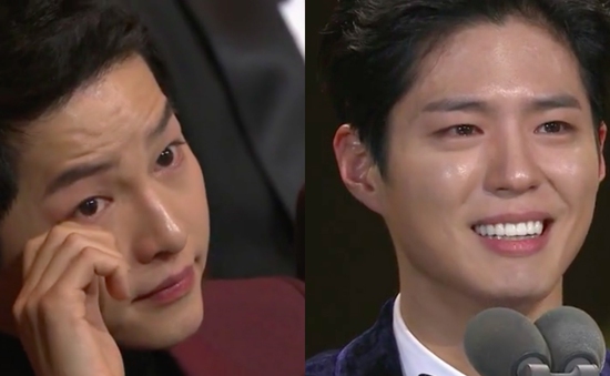 Song Joong Ki rơi lệ vì đàn em tại KBS Drama Awards 2016