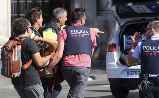 Vụ tấn công khủng bố tại Barcelona (Tây Ban Nha) do một đối tượng thực hiện