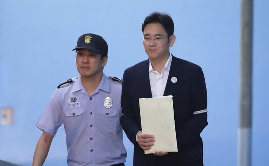 Dư luận Hàn Quốc chia rẽ về án tù của lãnh đạo Tập đoàn Samsung
