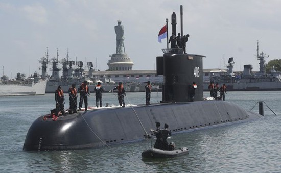 Hàn Quốc bàn giao tàu ngầm cho Indonesia