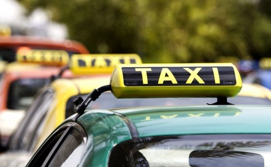 Dubai mua 554 xe taxi “xanh” nhằm giảm lượng khí thải carbon