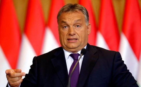 Thủ tướng Hungary bắt đầu chuyến thăm chính thức Việt Nam