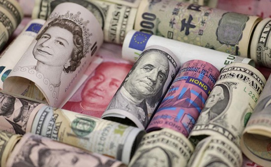 Giới nhà giàu châu Á tích trữ tiền mặt cao nhất trong 5 năm