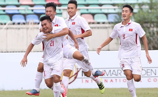 Giải bóng đá U18 Đông Nam Á: Vượt qua U18 Indonesia,  U18 Việt Nam dẫn đầu bảng B