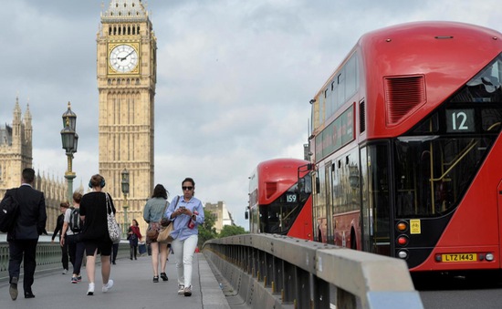 Anh: Lắp thêm rào chắn trên 3 cây cầu ở London sau các vụ tấn công