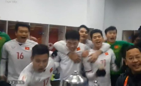 [Video] Phòng thay đồ của U23 Việt Nam và chuyện bây giờ mới kể