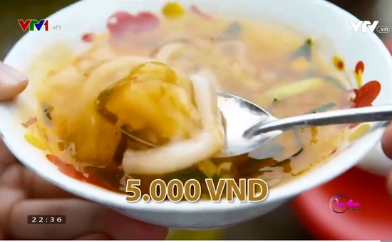 Thưởng thức bánh canh Nam Phổ 5.000 đồng siêu ngon ở Huế