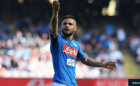 Liverpool và PSG thất vọng vì sao sáng Napoli