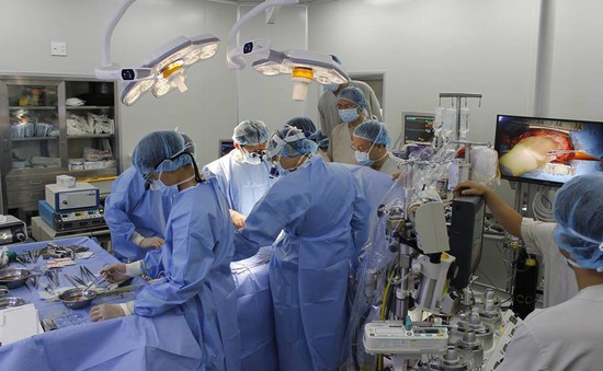 Phẫu thuật tái tạo van động mạch chủ bằng phương pháp Ozaki