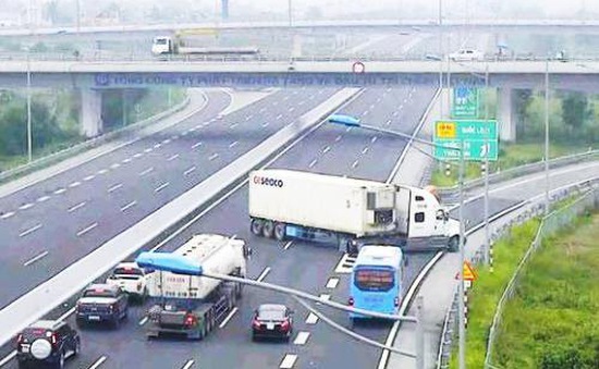 Xử phạt loạt ô tô Quảng Ninh sửa, che biển số để “né” phạt nguội trên cao tốc
