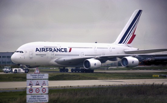 Gần 300 hành khách của Air France đi Thượng Hải bị mắc kẹt 3 ngày ở Serbia