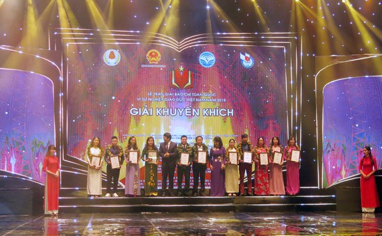 VTV News giành giải Khuyến khích Giải Báo chí toàn quốc "Vì sự nghiệp giáo dục Việt Nam" năm 2018