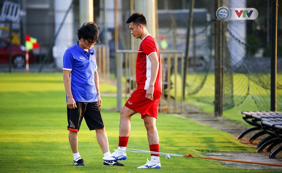 V.League 2020: Tiền vệ Huy Hùng của CLB Quảng Nam cần thêm 1 tháng để phục hồi