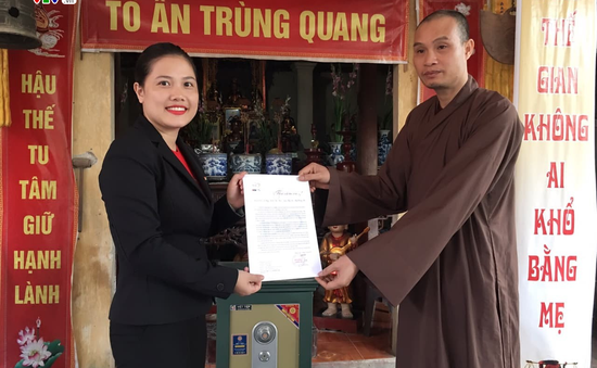 Trụ trì chùa Động Tiên ủng hộ 70 triệu đồng cho chương trình Trái tim cho em