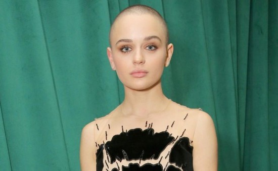 Nữ diễn viên Joey King bị hiểu nhầm mắc bệnh ung thư chỉ vì cạo trọc đầu