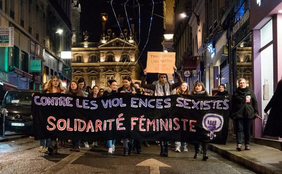Tuần hành chống bạo lực phụ nữ tại Pháp