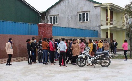 Hà Tĩnh: Hàng trăm công nhân đình công vì bị chậm trả lương