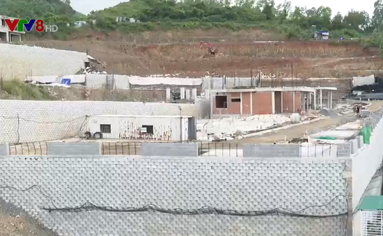 Khánh Hòa: Vẫn chưa tháo dỡ bức tường trái phép ở khu biệt thự Đồi Xanh