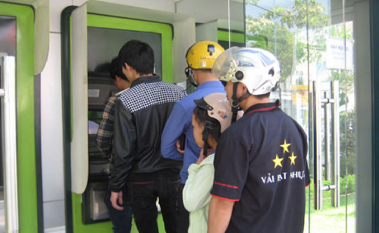 Giáp Tết, các trạm ATM tại TP.HCM rút tiền bình thường