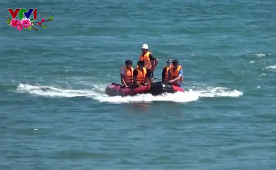 Tìm thấy thi thể 3 nạn nhân đuối nước ở bãi biển Quảng Ngãi