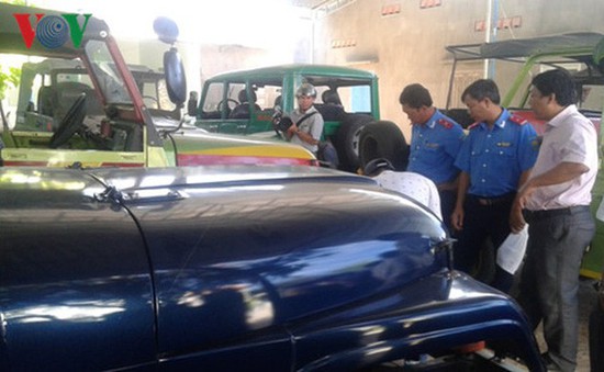 Tổng kiểm tra xe vận tải khách tại Quảng Nam