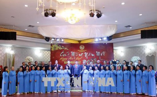 CLB đồng hương Xiêng Khoảng (Lào) gặp mặt mừng Xuân Mậu Tuất 2018